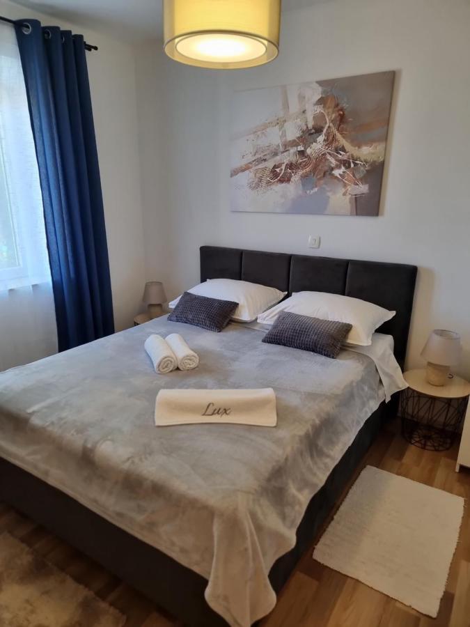Apartment Lux *